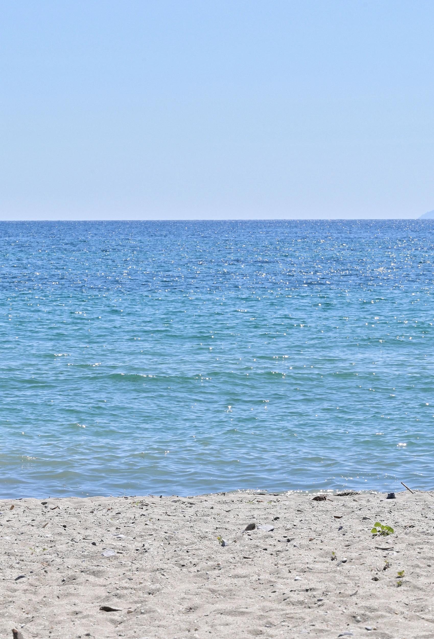 Mer Tyrrhénienne face à la plage de l'hôtel San Lucianu à Morinani plage
